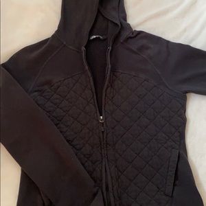 women’s north face zip up sweatshirt